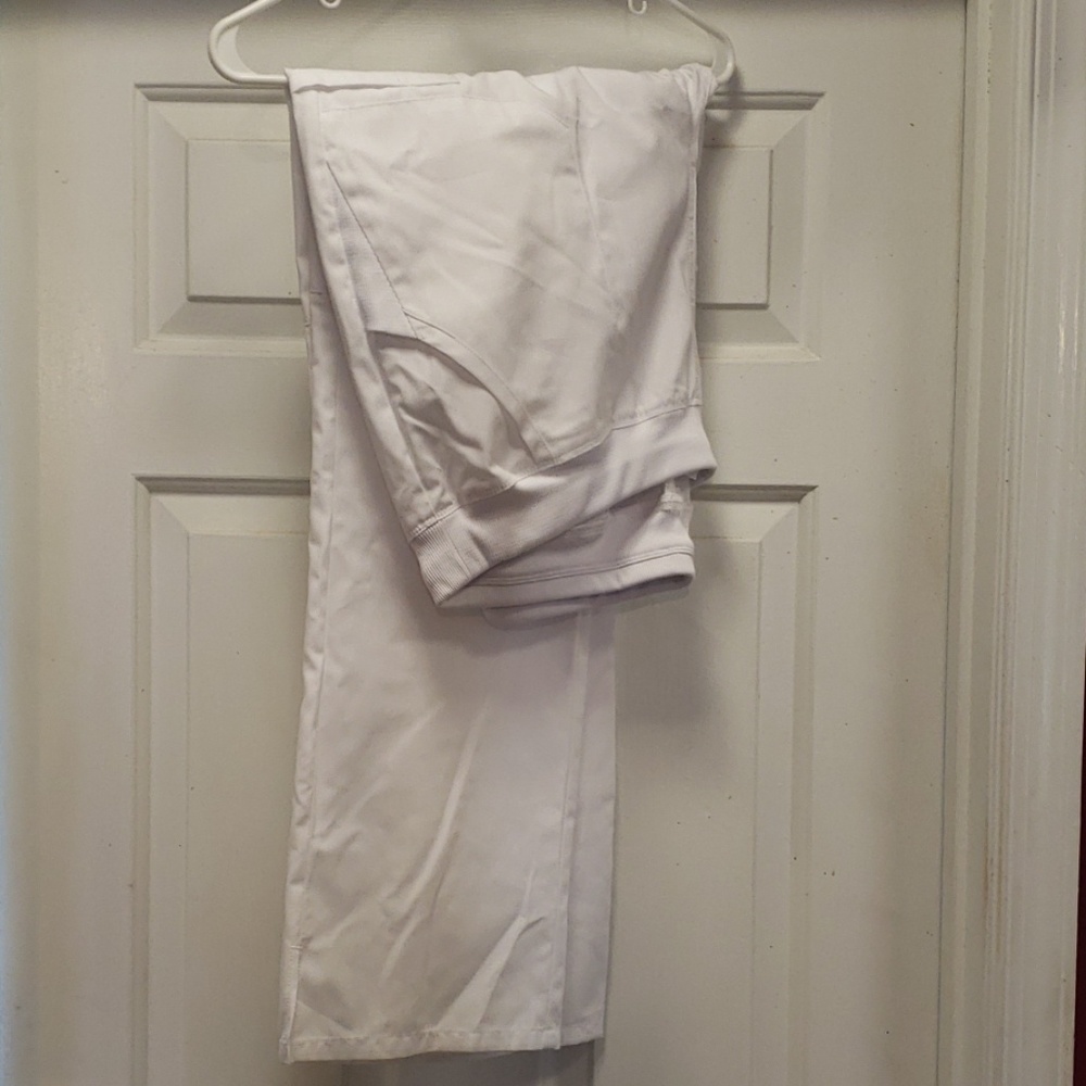 Scrub Pants- NEW NO TAG NEVER WORN